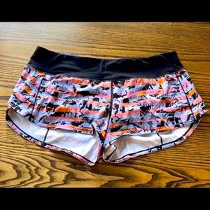 Lululemon speed up short 2.5 inch size 10